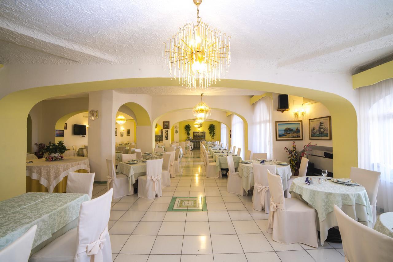 Hotel Carlo Magno Forio di Ischia Exterior foto